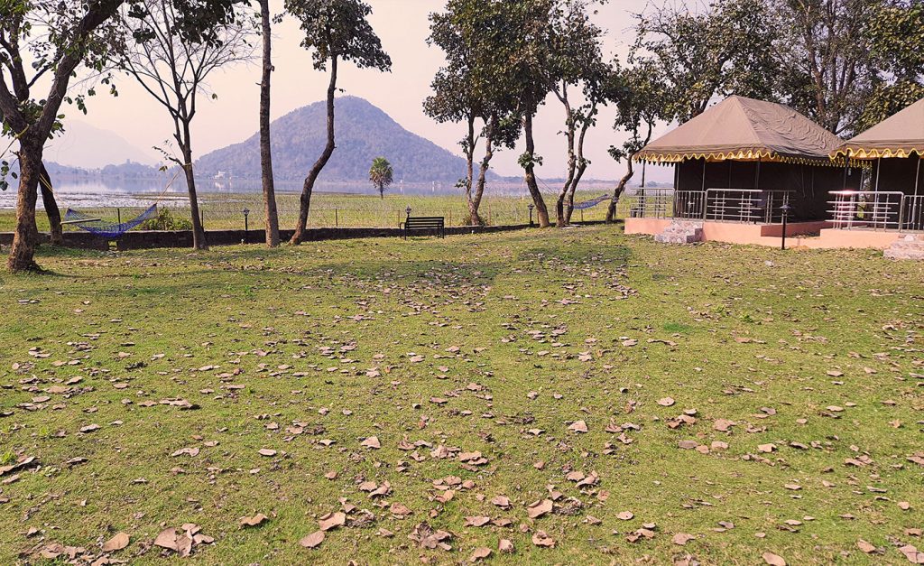 Baranti Village Resort Tent's Beside Baranti Lake